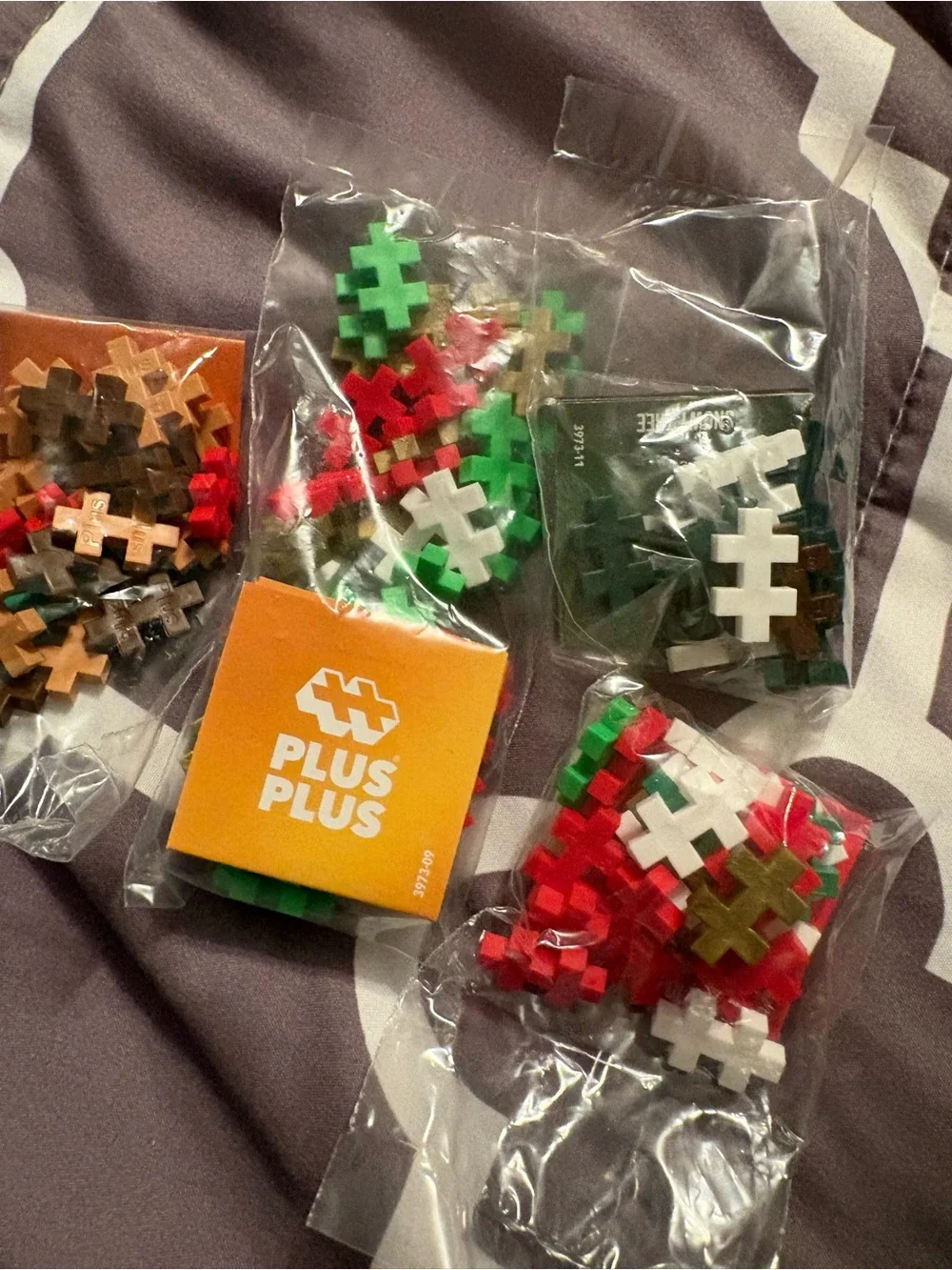 Plus Plus Christmas assorted Creative Building Packs blind pack of 3